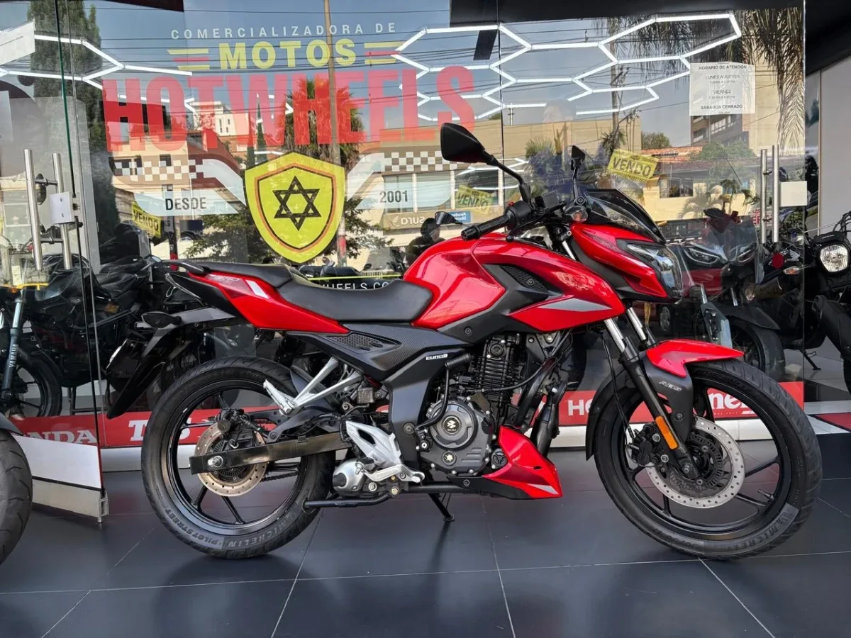 Bajaj PULSAR 150 TD FI 2025 Rojo — foto 1