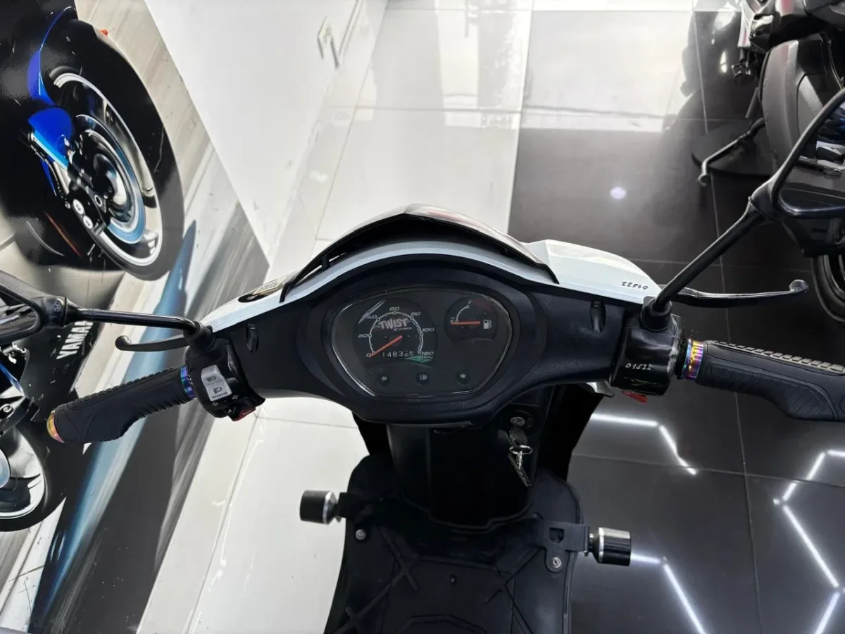 Kymco TWIST 125 2022 Blanco — foto 10