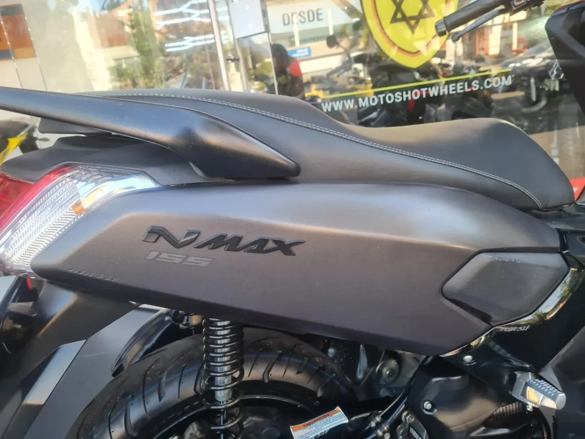 Yamaha NMAX 2021 Negro — foto 11