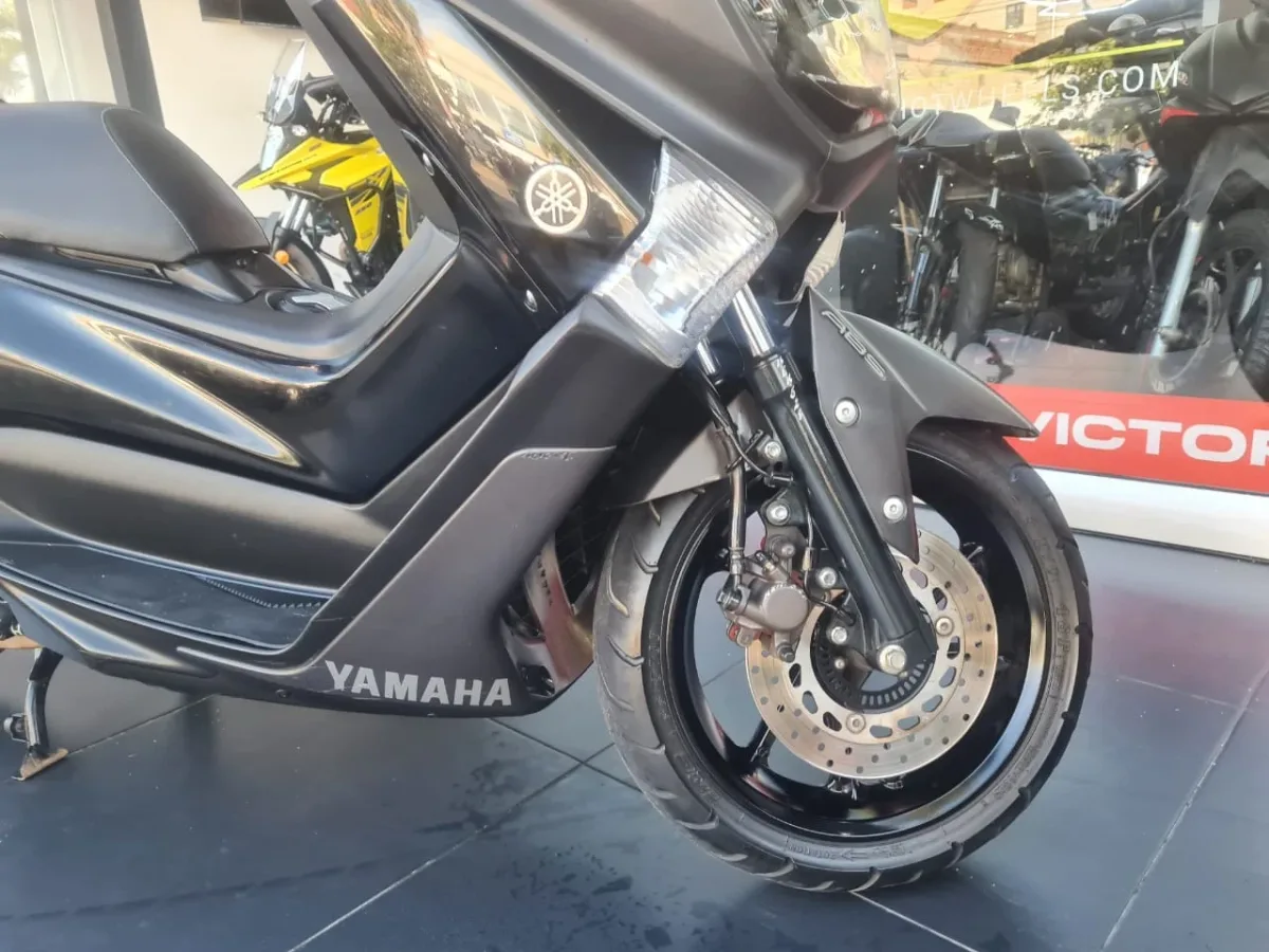 Yamaha NMAX 2021 Negro — foto 14