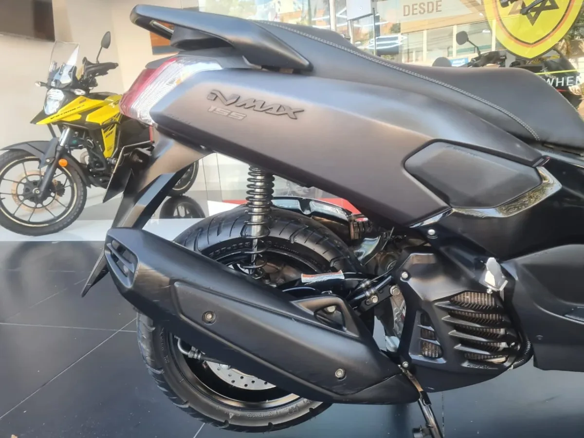 Yamaha NMAX 2021 Negro — foto 15