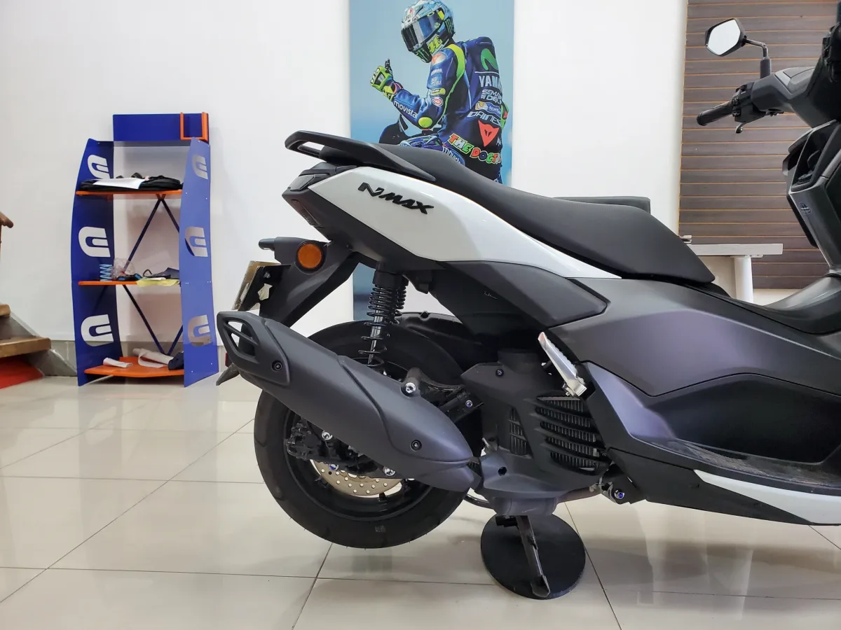 Yamaha NMAX 2027 Blanco — foto 2
