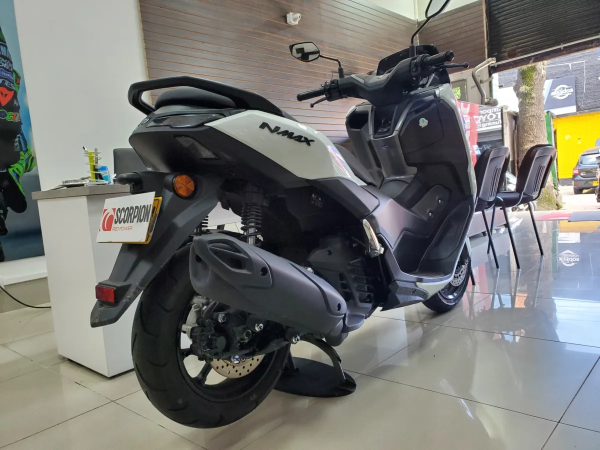 Yamaha NMAX 2027 Blanco — foto 6