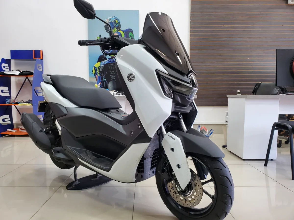 Yamaha NMAX 2027 Blanco — foto 7