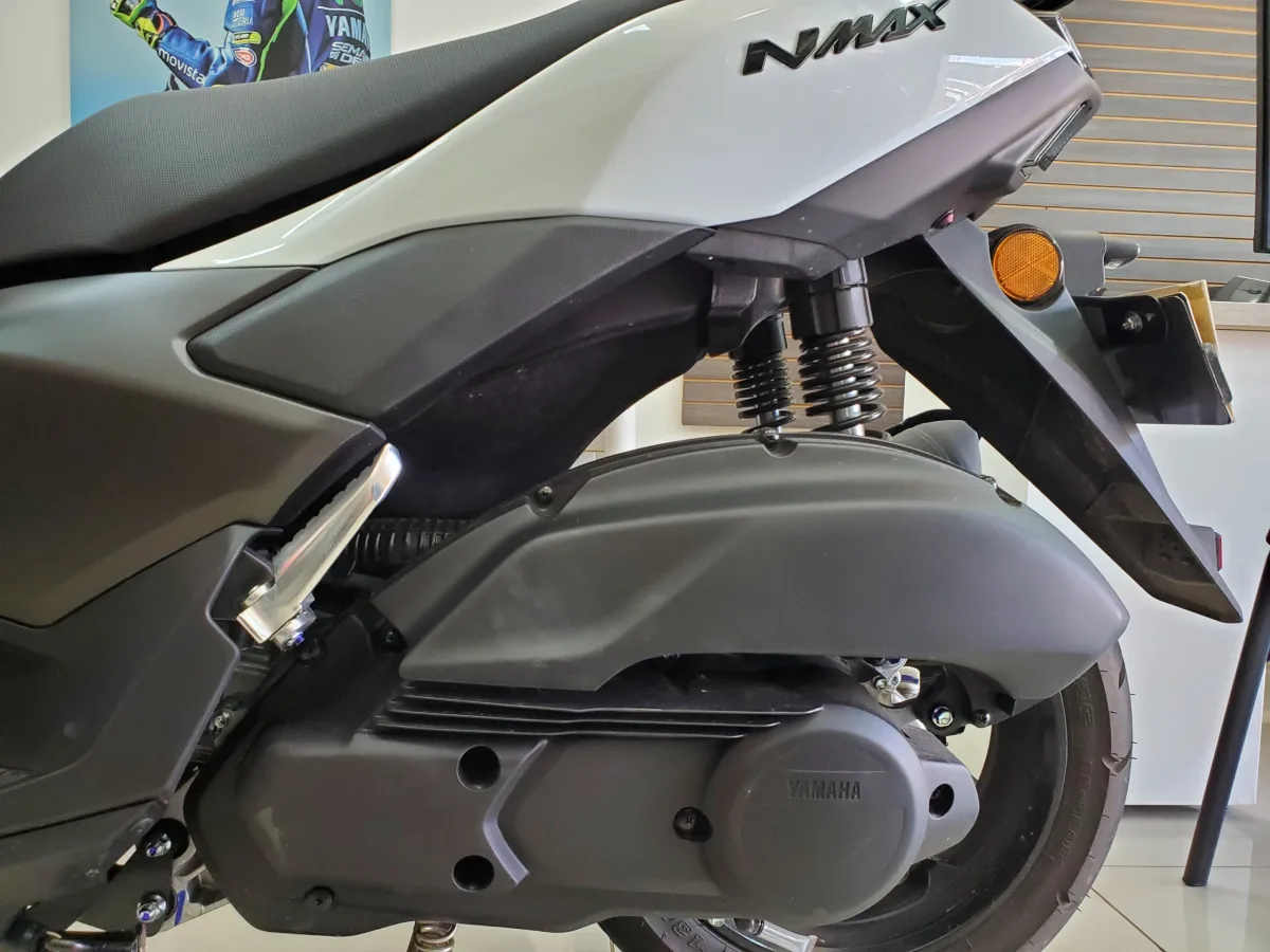 Yamaha NMAX 2027 Blanco — foto 15